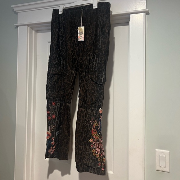 Johnny Was Shuri Cargo Pants- XL - NWT - Picture 12 of 15